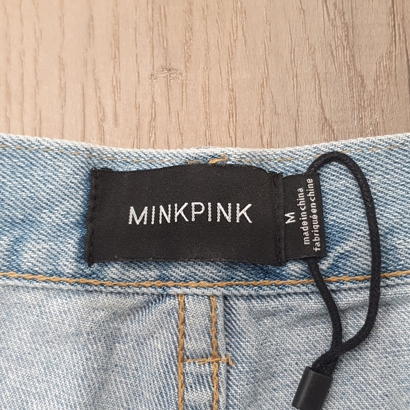 MINKPINK short denim distressed denim shorts, size medium - Picture 3 of 3